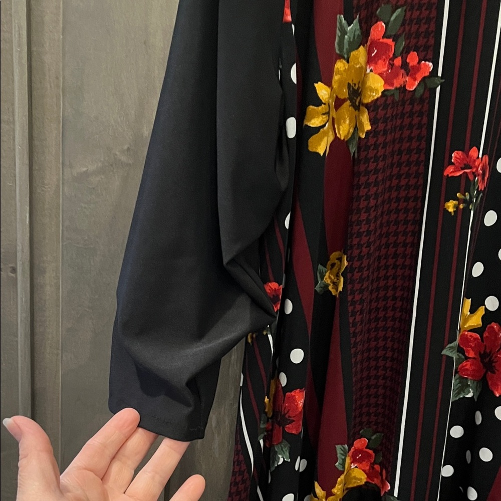 Women's High-Low Floral & Polka Dot Dress - Black and Burgundy - Picture 3 of 5